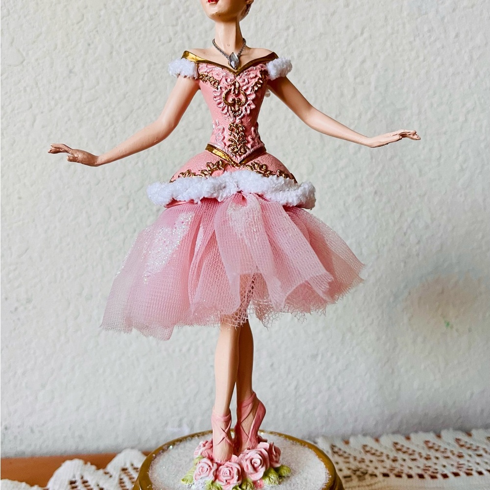 Elegant Pink Ballerina Musical Figurine